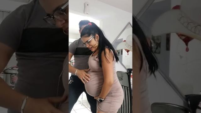 9 month pregnant Dancing смотреть онлайн
