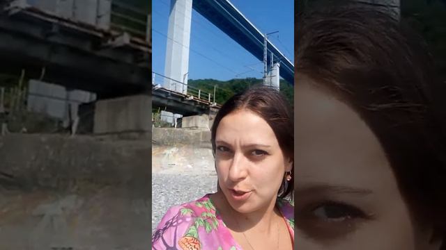 На пляже в посёлке Зубова Щель | Большой Сочи | Краснодарский край смотреть онлайн