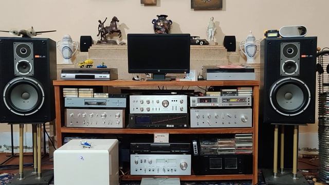 Love Bugs - Manzil смотреть онлайн