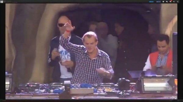 Avicii-bromance(live in Tomorrowland 2011)