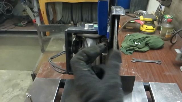 Стойка для УШМ с протяжкой! Подробный обзор, испытание! Stand for angle grinder with broach смотреть онлайн