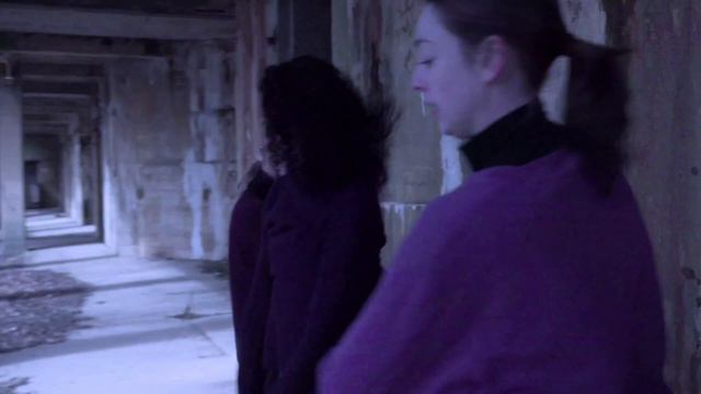 "Delirium" for three ballet dancers, violin and electronics смотреть онлайн