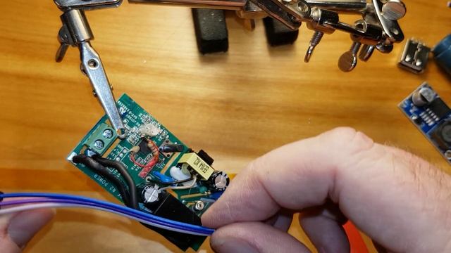 Adding DHT11 to GPIO14 on Sonoff R2 running Tasmota смотреть онлайн