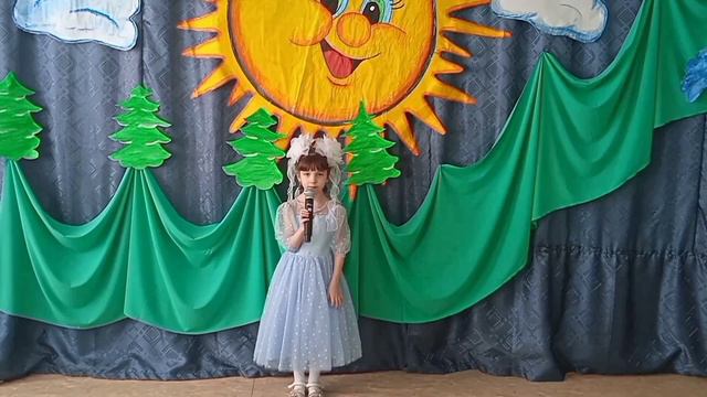 Шляк Вера исполняет песню "Дорога добра" смотреть онлайн