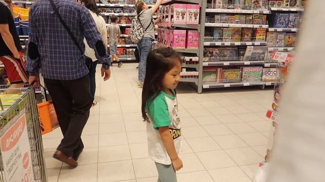 ПОДАРКИ ИЗ КРЫМА! ЧТО ПРИВЕЗЛА БАБУШКА? / Niky Sarang/1.09.18 смотреть онлайн