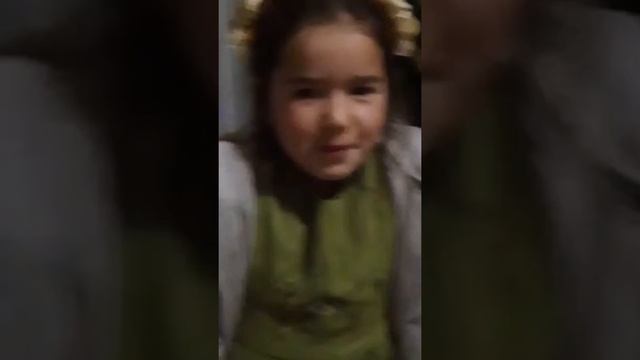 Мы готовим домашний холодец/Лиза анализирует сказку, задали на каникулы смотреть онлайн