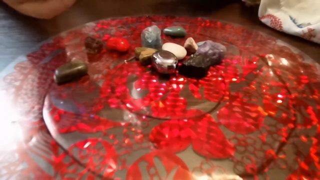 Гадание на камнях, знаки зодиака - Телец. Сюрпризы осени. смотреть онлайн