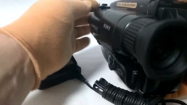 SONY CCD-TR330E Japan смотреть онлайн