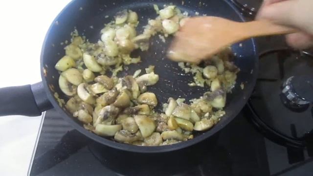 Как приготовить куриное филе в сливочном соусе? Куриное филе с грибами I Afa's foodland смотреть онлайн