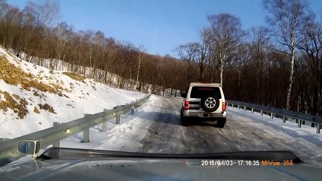 Покатился по льду смотреть онлайн