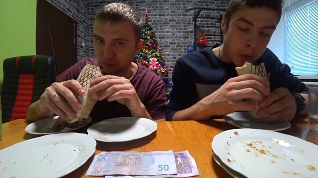 САМСА МАРИНОВАННЫЕ ГРИБЫ ХОТ-ДОГ В ЛАВАШЕ КТО БЫСТРЕЕ СЪЕСТ l ВПЕРВЫЕ НА КАНАЛЕ РИСКНУЛИ ЗДОРОВЬЕМ смотреть онлайн