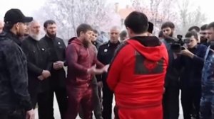 Глава ЧР Рамзан Кадыров отпустил Асламбека Ахметханова.