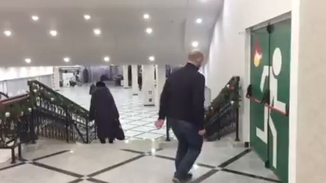 Секретная дверь ТРЦ Гринвич (6 очередь) смотреть онлайн