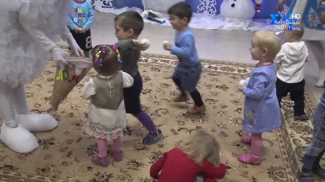 Новогодняя сказка в доме малютки смотреть онлайн