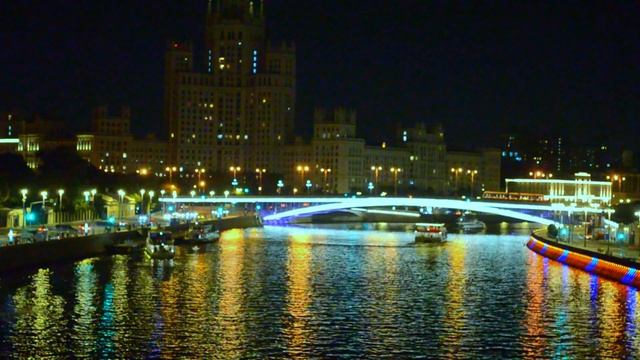 In Moscow, the monsoon has started, the weather is | Beautiful Russian girls | Moscow beauty смотреть онлайн