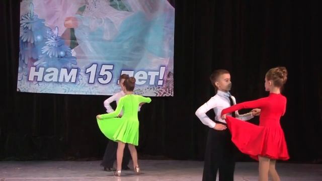 15 лет в ритме танца смотреть онлайн