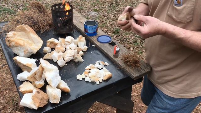 Flint And Steel, Quartz And Steel, Busting Up A 40 lb Hunk Of Quartz смотреть онлайн