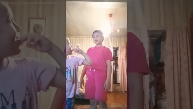 всем привет ! я в конце сказала всем пока почему ? потому что я устала смотреть онлайн