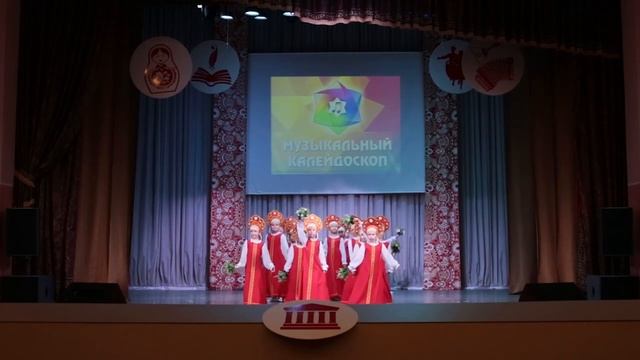 Хоровод "Полевые цветы". Дети 5-7- лет смотреть онлайн