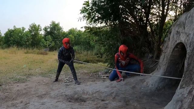 PRO 3 SUPERHERO TEAM | Spider-Man with Pitbull rescue the Girl from Huggy Wuggy and giant Snake смотреть онлайн