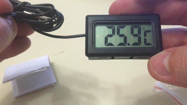 Цифровой мини термометр TL8009 с выносным датчиком температуры смотреть онлайн