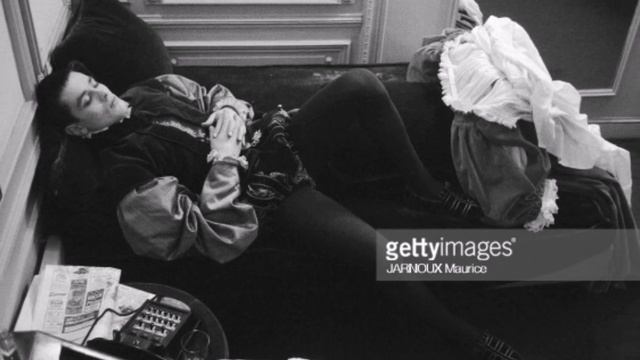 ALAIN DELON I FEEL LOVE (DONNA SUMMER) смотреть онлайн