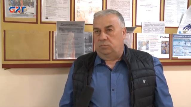 В селе Гайдары у ряда жителей из крана стала течь грязная вода. Как это объяснил примар? смотреть онлайн
