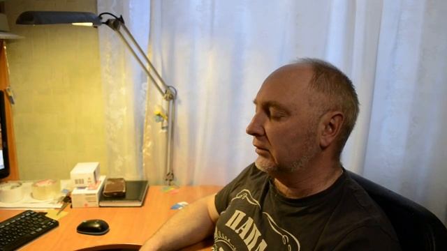 Стоит ли объединять птенцов разного возраста и вида?Или как цыплята на перепелят поохотились.... смотреть онлайн