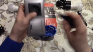 Как подключить двухклавишный выключатель с розеткой .