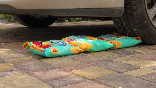 Давим сладкие палочки КУЗЯ Машиной Вот это лепешки))))) смотреть онлайн