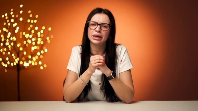 КАК ПЕРЕЖИТЬ РАСТАВАНИЕ? смотреть онлайн