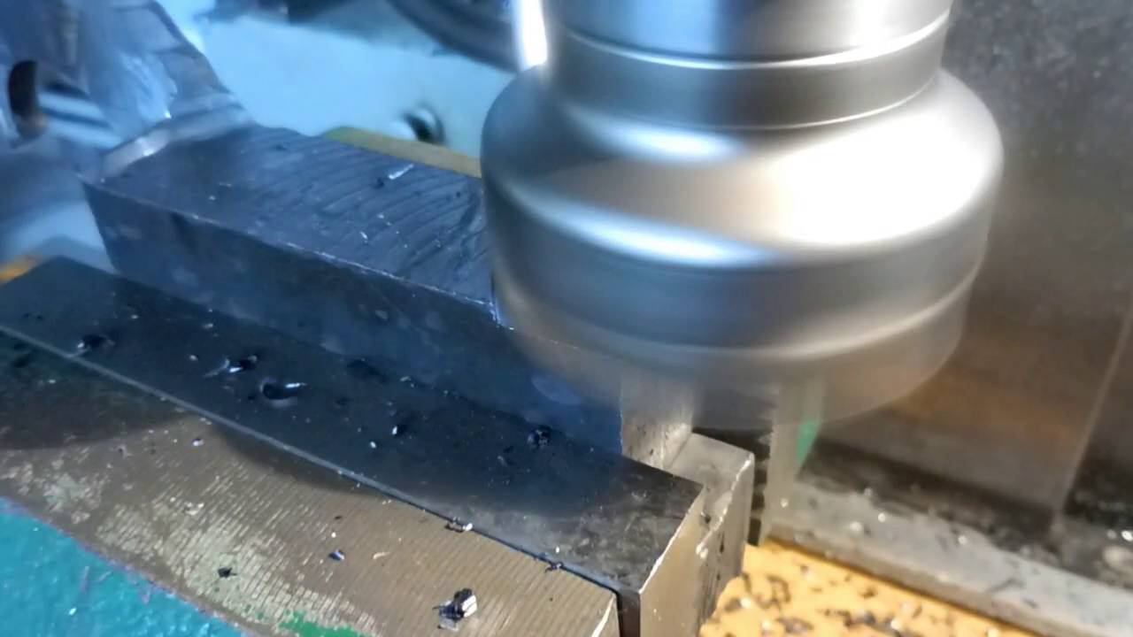 Как быстро отфрезеровать токарный резец смотреть онлайн