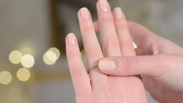 Кольцо дорожка с голубыми сапфирами смотреть онлайн
