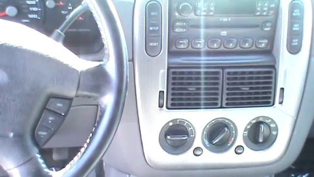 2005 FORD Explorer XLT Sport Utility 4D смотреть онлайн