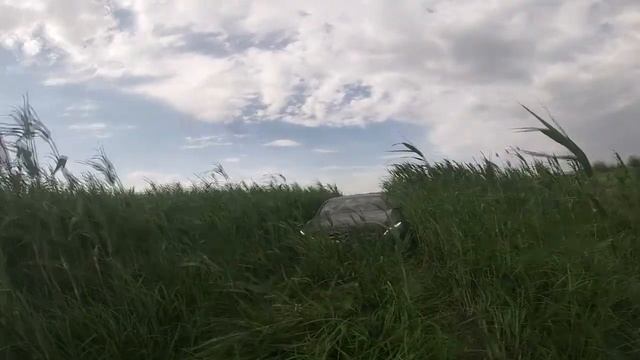 Заблудились, усадили Мерседес в яму, наш первый паром. смотреть онлайн