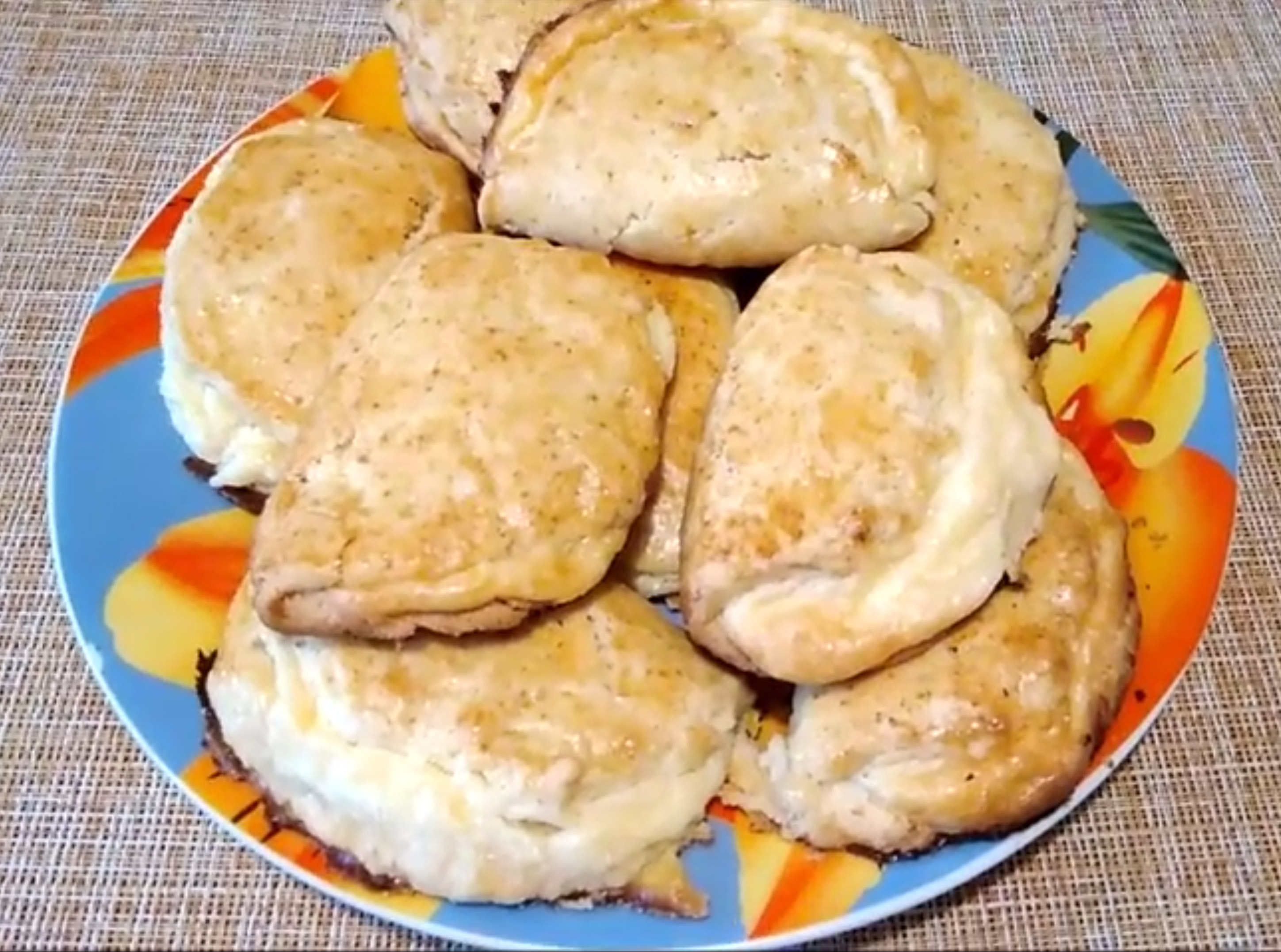 Вкусные сочники.mp4 смотреть онлайн