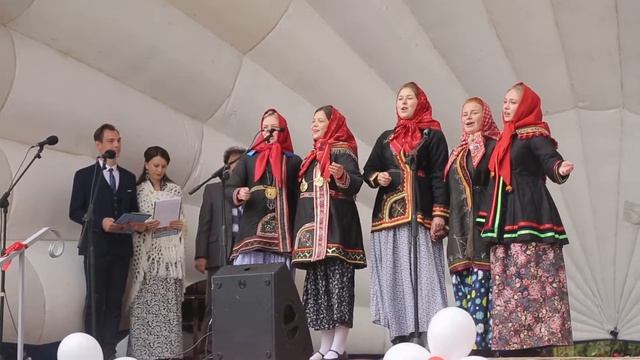 Девушки поют русскую народную песню смотреть онлайн