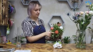 Букет на губке на каркасе: собираем необычную композицию из свежих цветов