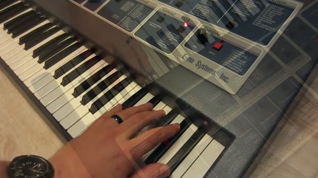 E-MU EMULATOR II - sound tutorial - Moments In Love смотреть онлайн