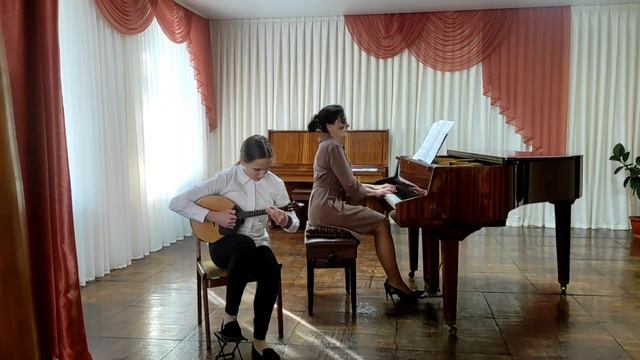 Литвиненко Тетяна (4 клас базового підрівня - домра), викл.Лариса Сіренька, конц.Юлія Дрозд смотреть онлайн