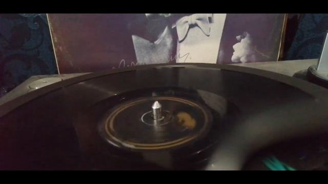 Д. Г. Бадридзе и джаз оркестр под упр. А. А. Грана - "Танго" смотреть онлайн