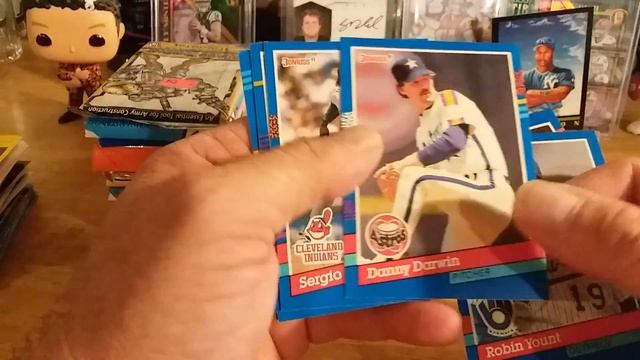 Scratching the itch 20 junk era packs with an awesome card for Billsfan86 смотреть онлайн
