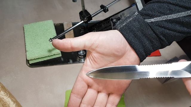 Нож Легенда ,Gerber ( не симметричные спуски ). Gerber Mark II