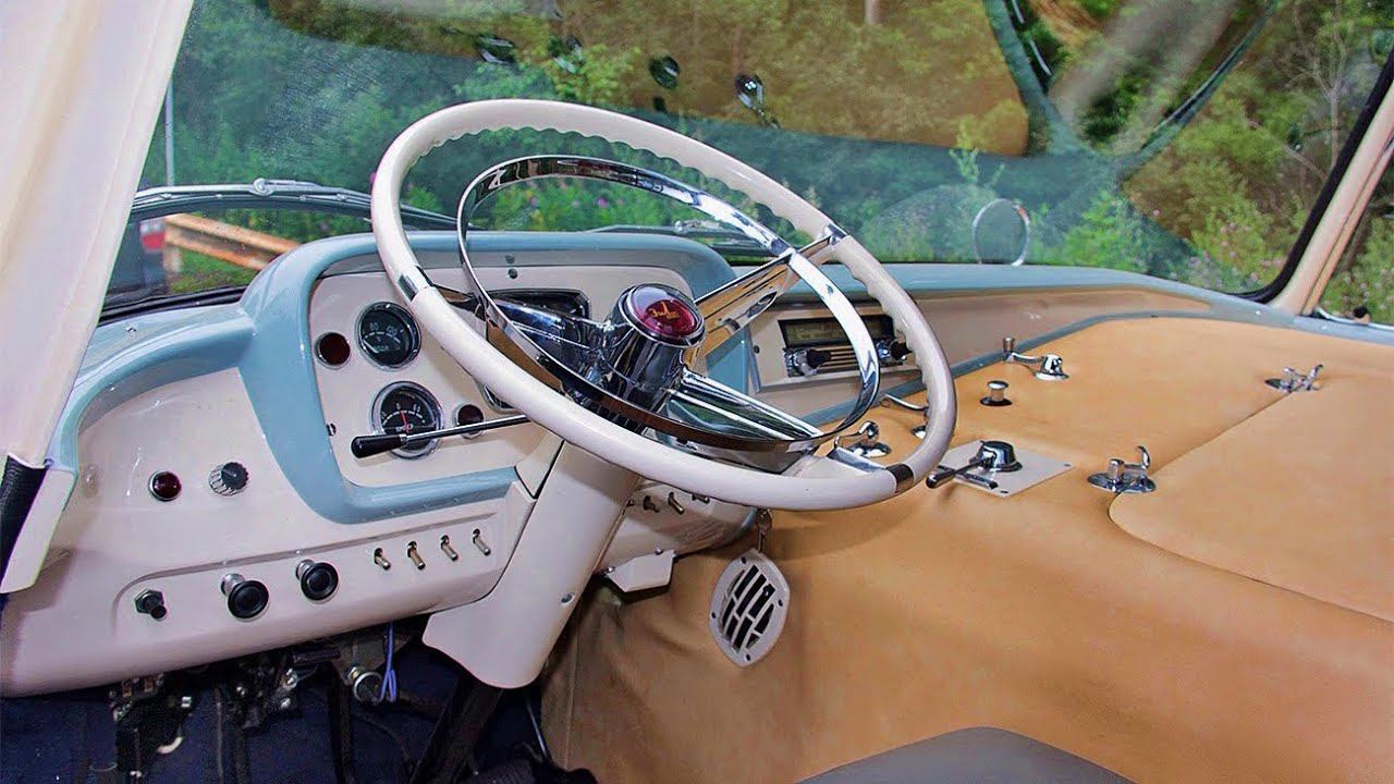 Микроавтобус из СССР, который хотели купить американцы, это ЗИЛ-118. смотреть онлайн