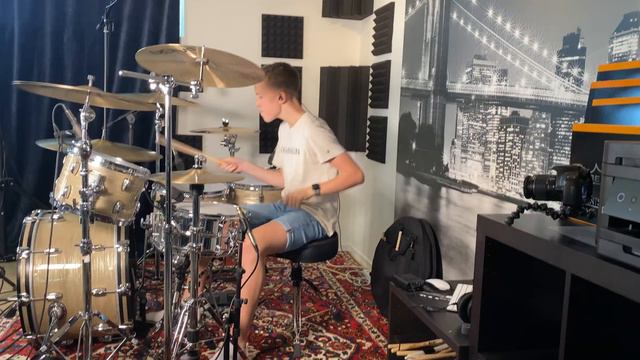 Michael Jackson - Bad (Drum Cover) смотреть онлайн