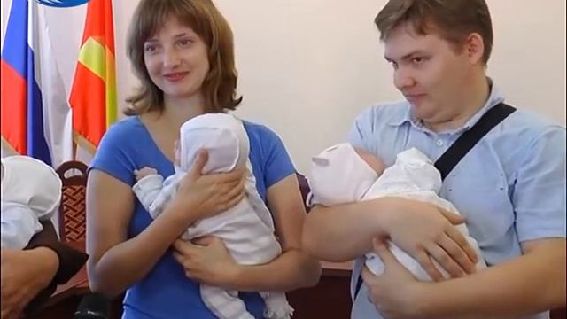 13 08 22 поздравление с рождением тройншек смотреть онлайн