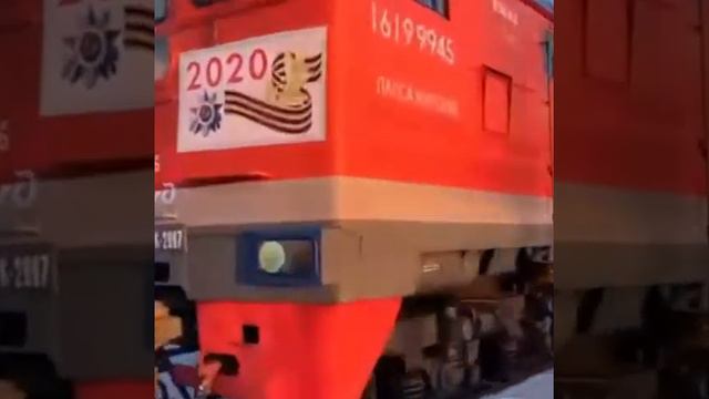 Маленький житель Бурятии прокатился в кабине машиниста на Новый год (ВИДЕО) смотреть онлайн