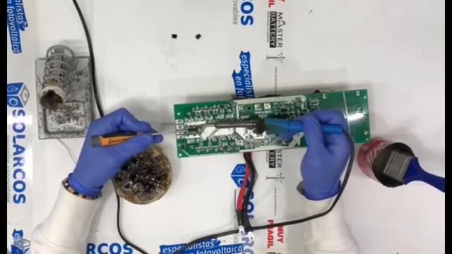Reparar regulador Mppt inversor híbrido axpert Voltronic смотреть онлайн