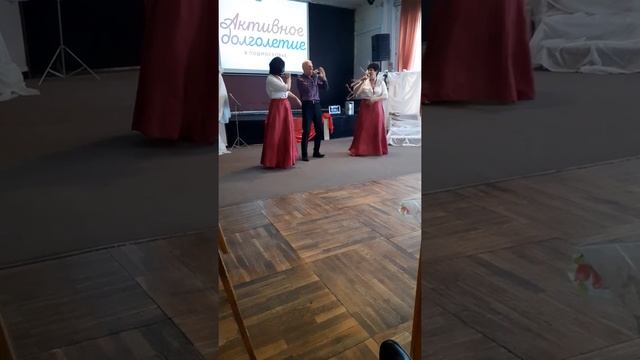 АНСАМБЛЬ ВЕТЛУЖАНЕ С ПЕСНЕЙ ОЙ ВЫ ЦЫГАНЕ В КЛУБЕ ЭДЕЛЬВЕЙС ЦКИ! смотреть онлайн