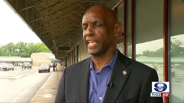 Demonstrators call for 'Justice for Judge Tracie Hunter' смотреть онлайн